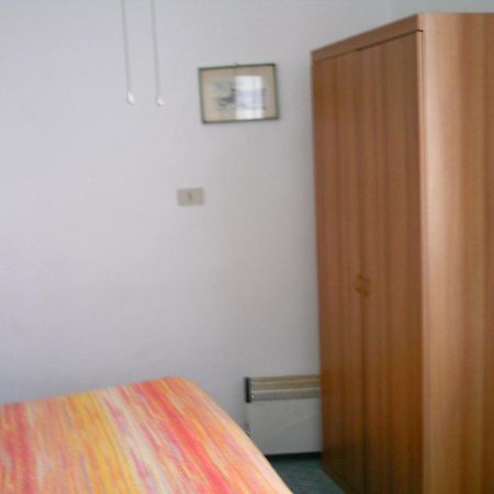 Albergo Cavour Self Check-In Livorno Habitación foto